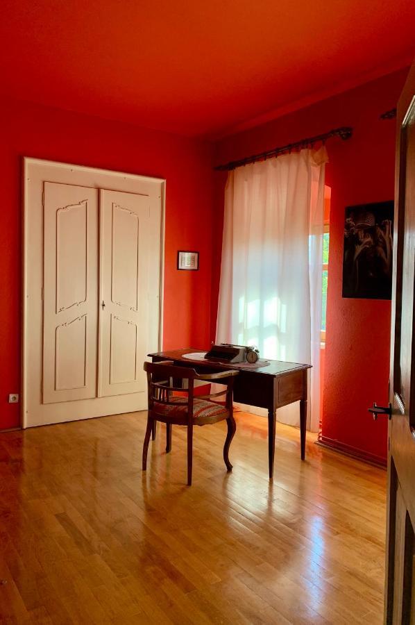 Voeroes Guest House Tîrgu Secuiesc Dış mekan fotoğraf